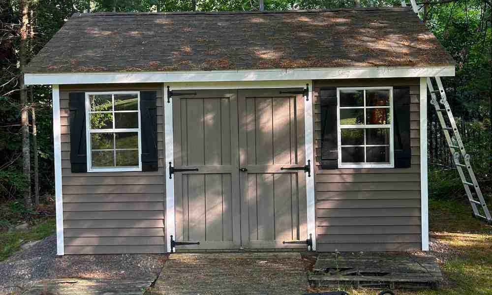 How to Replace a Single Shingle on Your Roof